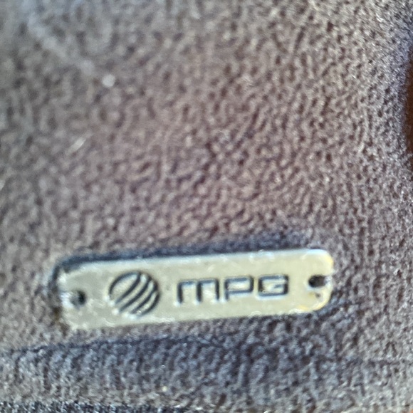 MPG Fleece Bomber Jkt/Sweater - Picture 3 of 7